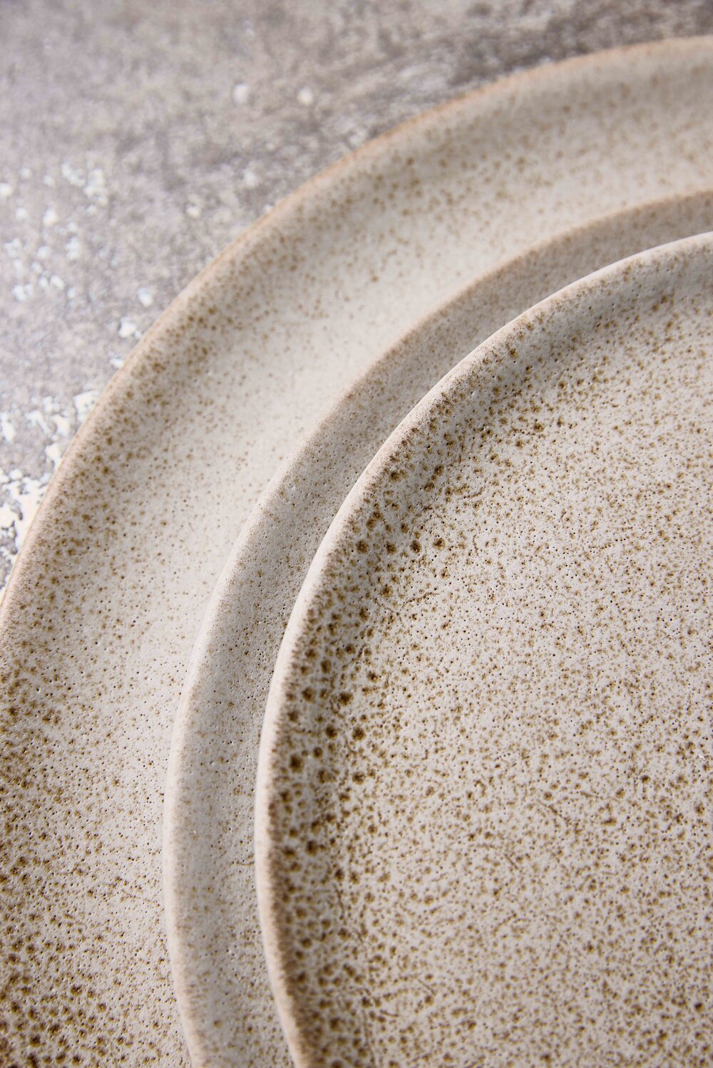 Middagstallerken, Sandy Beige - Ø28 cm.